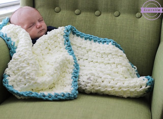 Easy Beginner Baby Blanket - Sewrella