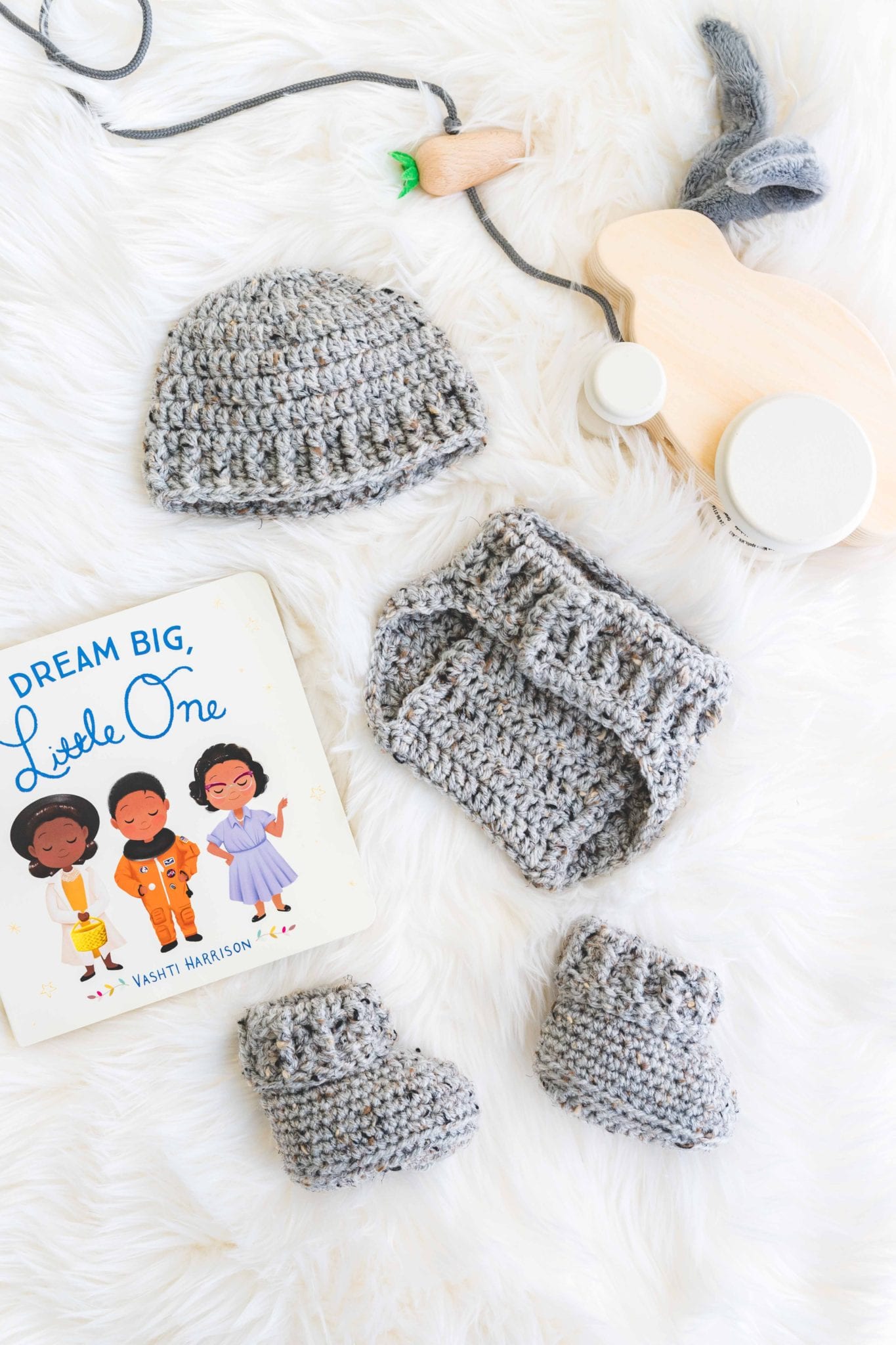 Crochet baby hat, baby booties, and diaper cover to make the Parker baby set of free crochet patterns.