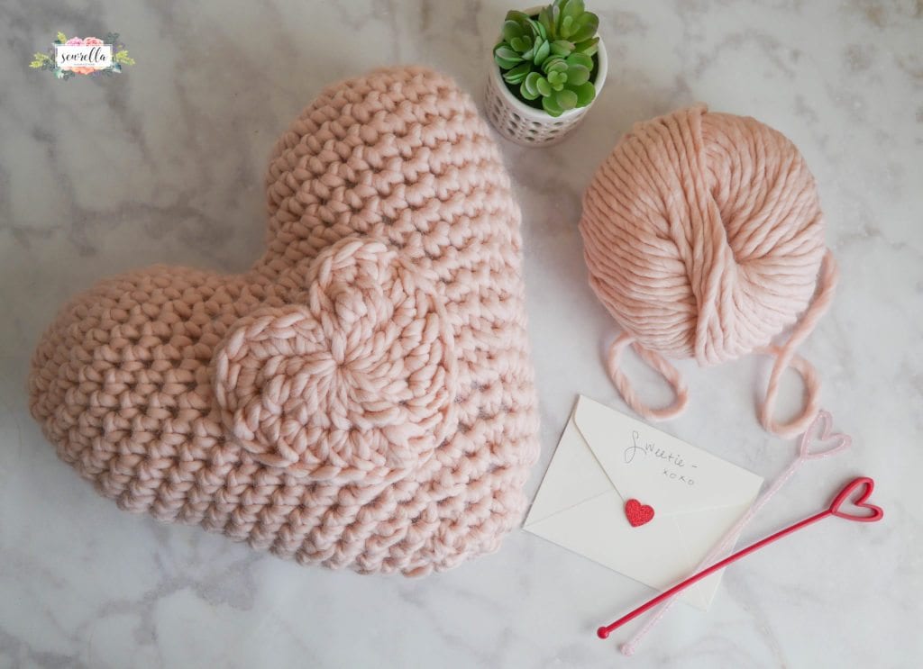 Love Note Crochet Pocket Pillow • Sewrella