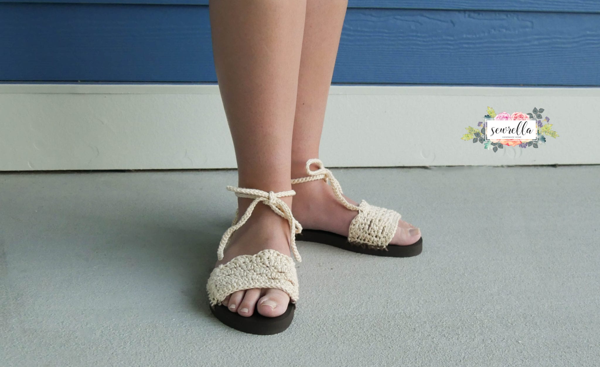 Perfect Crochet Baby Flip-Flops you can make today - Includes a video!