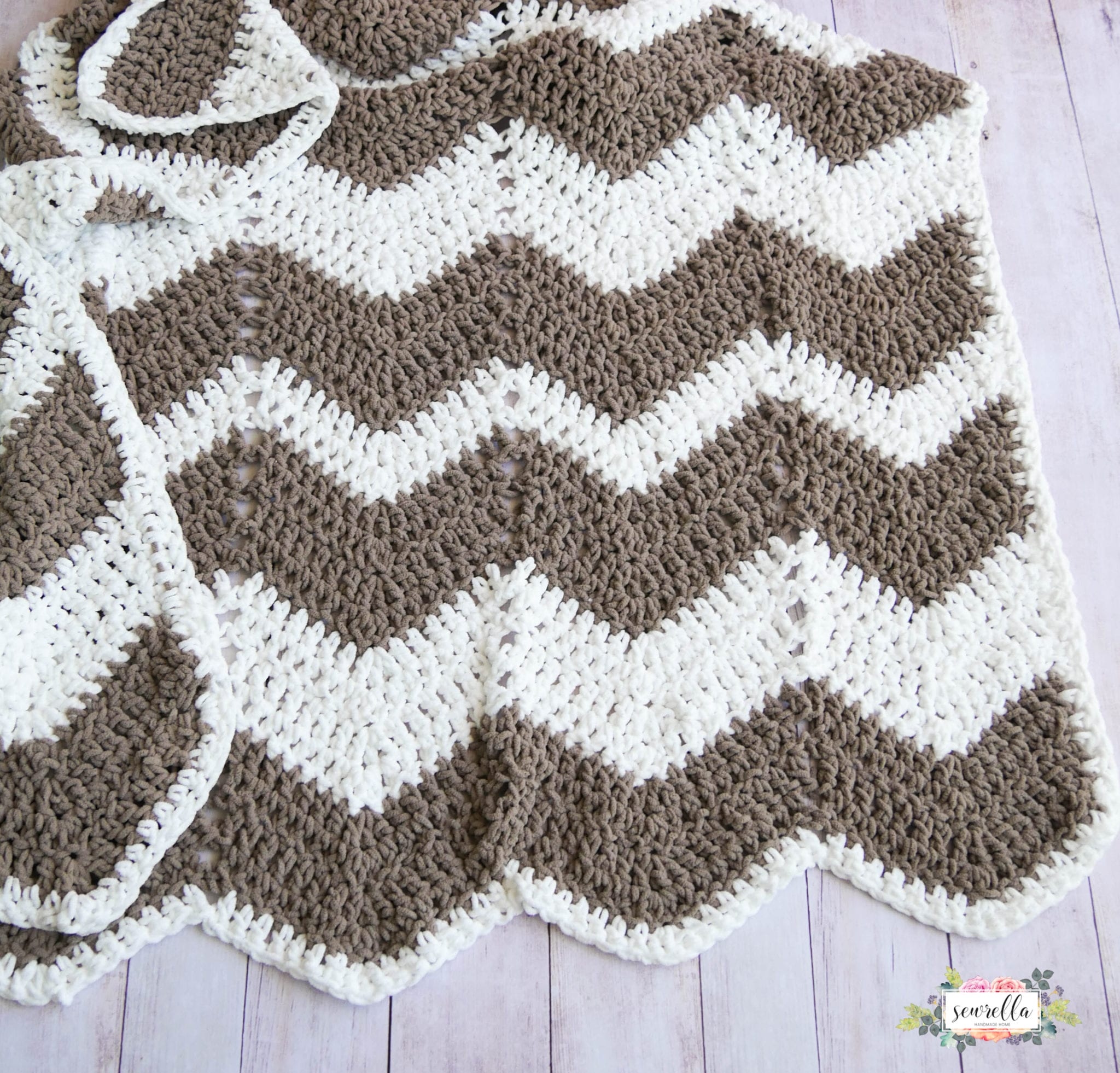 Farmhouse Crochet Ripple Throw