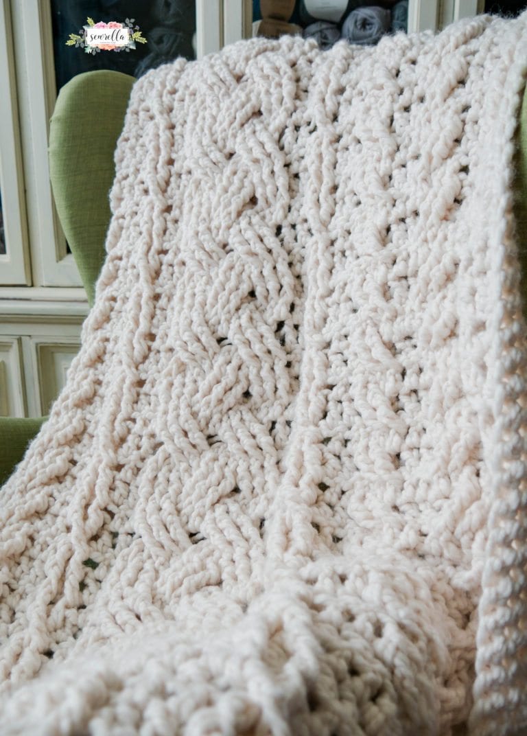 Crochet Heirloom Cabled Throw • Sewrella