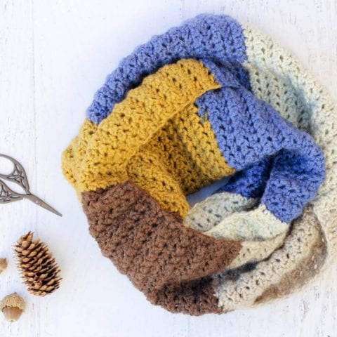 PIECE OF CAKE COWL crochet cowl