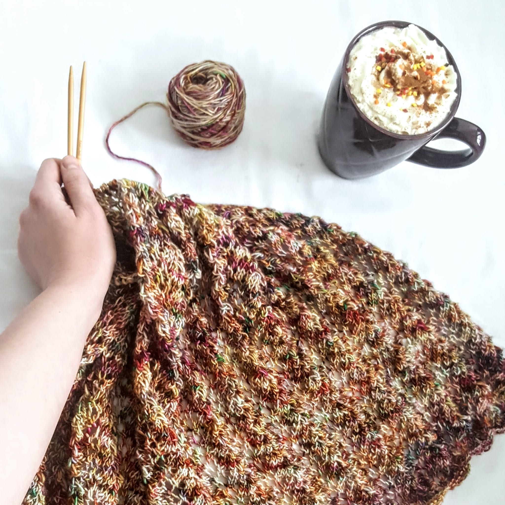 The Difference Between Knitting and Crochet • Sewrella