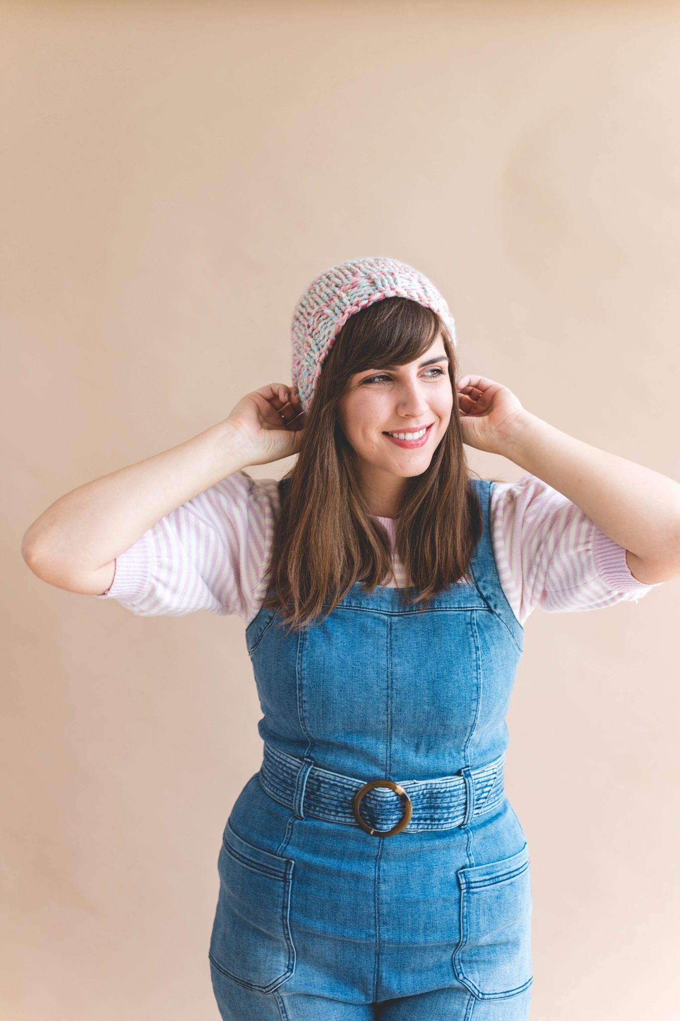 Knit hat with shop ball on top