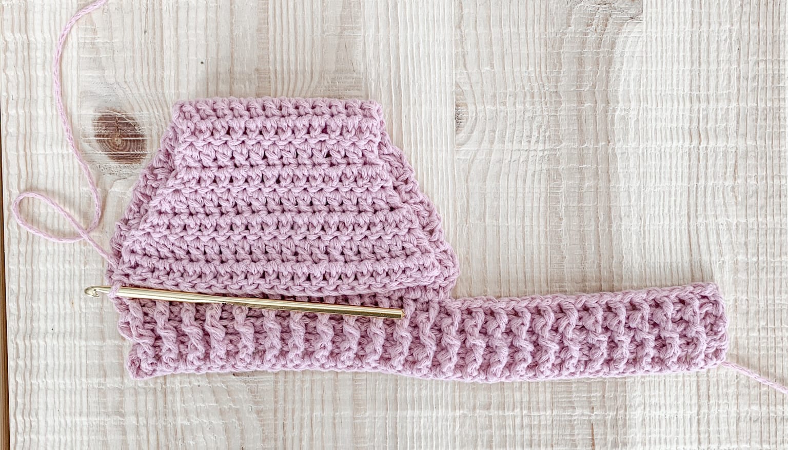 Crochet Baby Set Vintage & Bloomers newborn free pattern