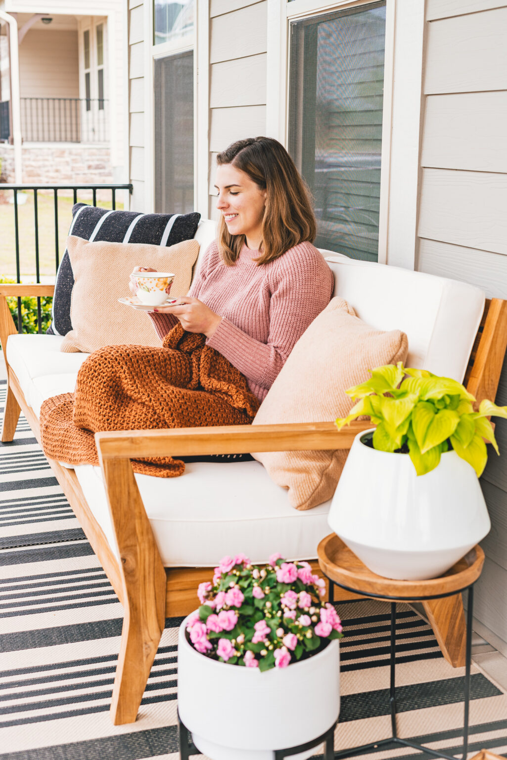 Crochet Old Fashioned Throw Blanket - in 12 sizes! - free pattern