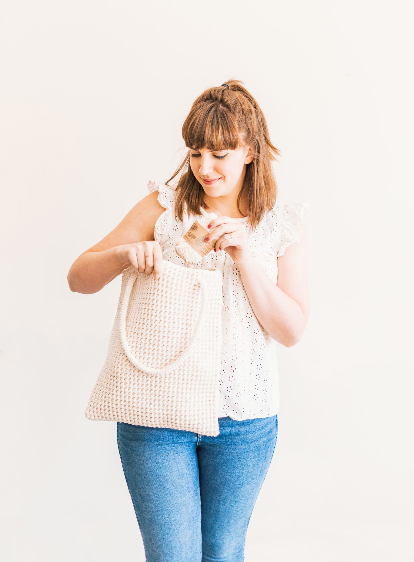 Easy crochet tote bag using the thermal stitch